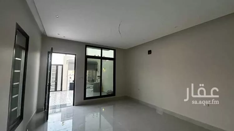 فيلا للبيع في شارع انس الحرثي, حي ضاحية الملك فهد, مدينة الدمام, المنطقة الشرقية صورة 3