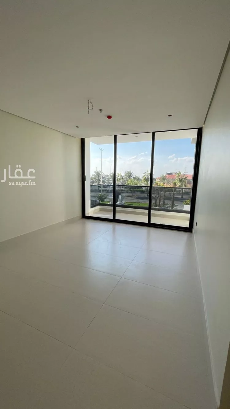 شقة للبيع في شارع الملك عبدالله, حي الشاطئ الغربي, مدينة الدمام, المنطقة الشرقية صورة 4
