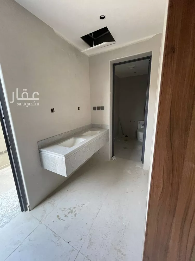 فيلا للبيع في شارع عمر بن مسعود, حي الراكة الجنوبية, مدينة الخبر, المنطقة الشرقية 17