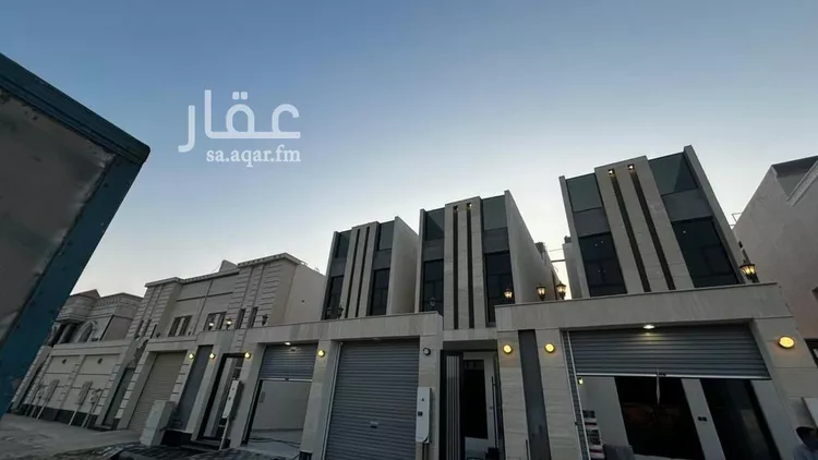 فيلا للبيع في شارع انس الحرثي, حي ضاحية الملك فهد, مدينة الدمام, المنطقة الشرقية صورة 2