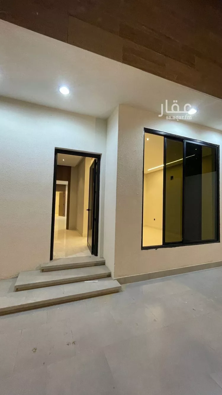 فيلا للبيع في شارع الاحوص بن امية, حي ضاحية الملك فهد, مدينة الدمام, المنطقة الشرقية صورة 3