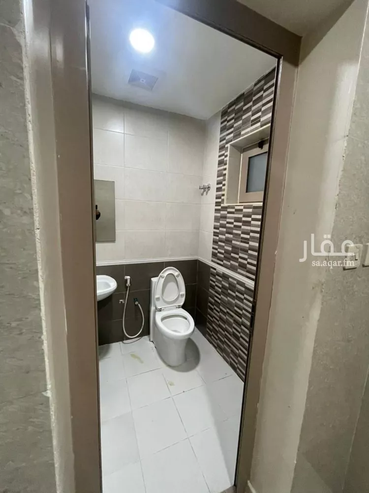 شقة للإيجار في شارع قتادة بن النعمان, حي الخصاب, مدينة القطيف, المنطقة الشرقية صورة 4