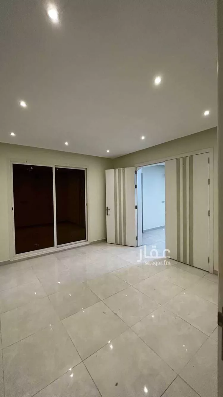 فيلا للبيع في شارع اسماعيل بن عياش, حي الشاطئ الغربي, مدينة الدمام, المنطقة الشرقية 7