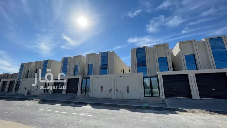 فيلا للبيع في شارع متفرع من الملك غهد, حي الشروق, مدينة الدمام, المنطقة الشرقية