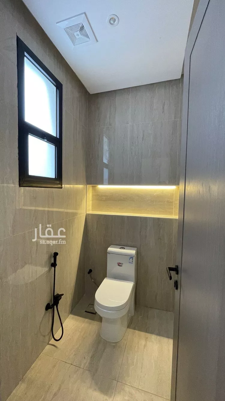 فيلا للبيع في شارع المتوكل العباسي, حي ضاحية الملك فهد, مدينة الدمام, المنطقة الشرقية صورة 3