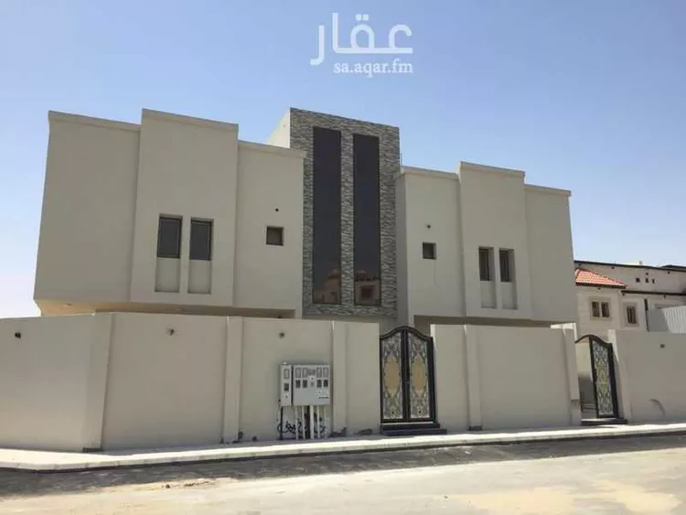 فيلا للبيع في شارع انس الحرثي, حي ضاحية الملك فهد, مدينة الدمام, المنطقة الشرقية