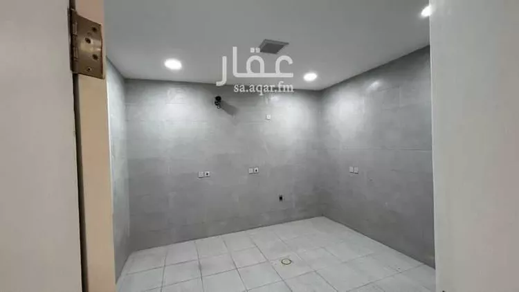 فيلا للبيع في شارع اسماعيل بن عياش, حي الشاطئ الغربي, مدينة الدمام, المنطقة الشرقية صورة 3