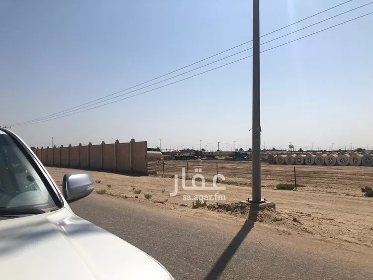 مزرعة للبيع في شارع طريق الملك عبد العزيز, مدينة مليجة, المنطقة الشرقية 9