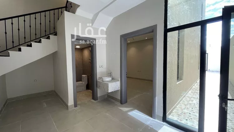 فيلا للبيع في شارع العوافي, حي الأمواج, مدينة الخبر, المنطقة الشرقية 8
