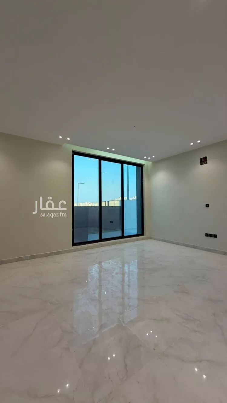 فيلا للبيع في شارع عبد العزيز بن رفيع, حي الدانة, مدينة الاحساء, المنطقة الشرقية 7