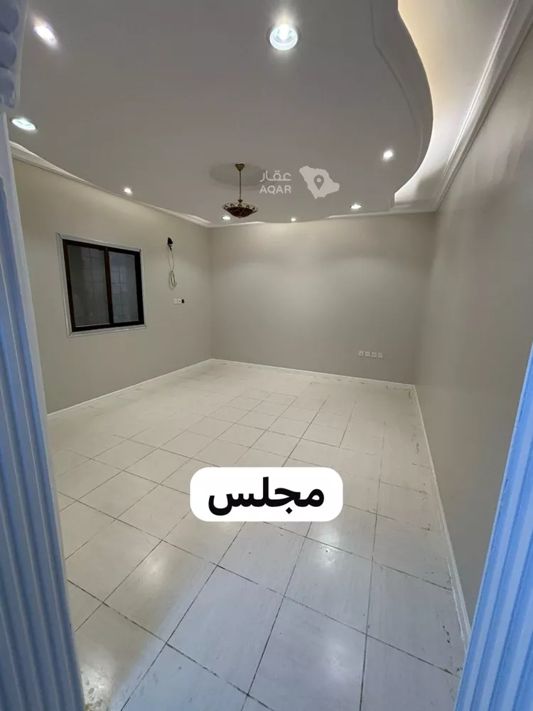 شقة للبيع في شارع عكرمة ابن عامر, حي بدر, مدينة الدمام, المنطقة الشرقية 2