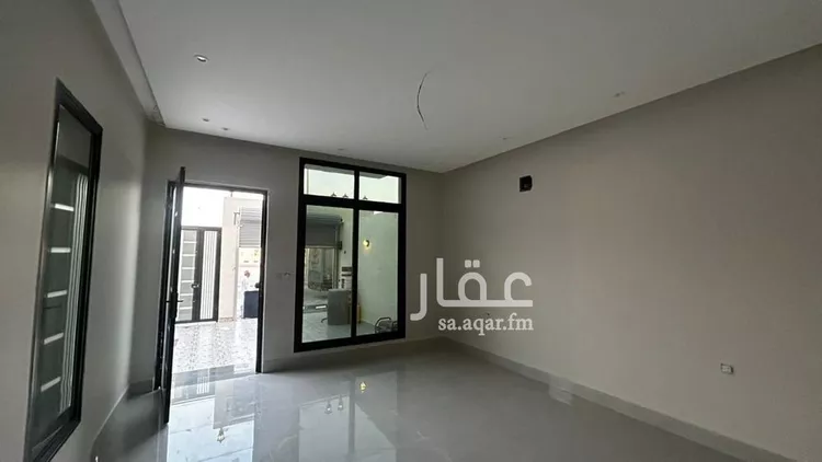 فيلا للبيع في شارع انس الحرثي, حي ضاحية الملك فهد, مدينة الدمام, المنطقة الشرقية صورة 4