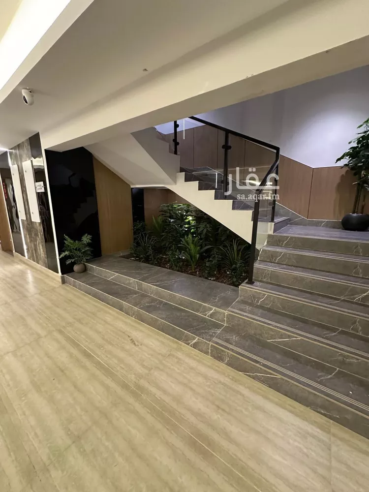 عمارة للبيع في شارع أبي برزة الأسلمي, حي الضباط, مدينة الرياض, منطقة الرياض 8