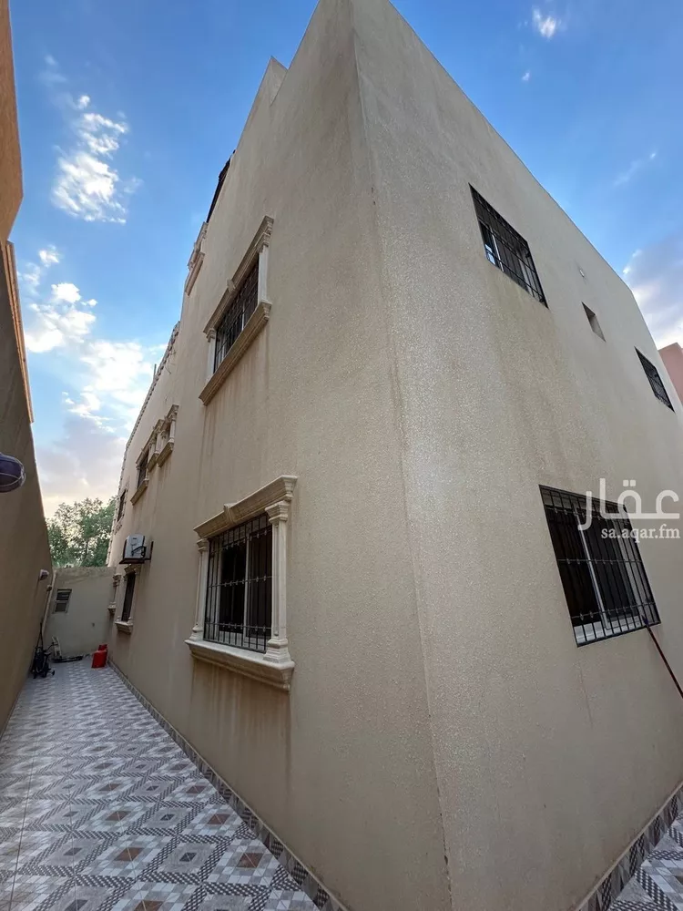 فيلا للبيع في شارع القماري, حي الوادي, مدينة الرياض, منطقة الرياض 17