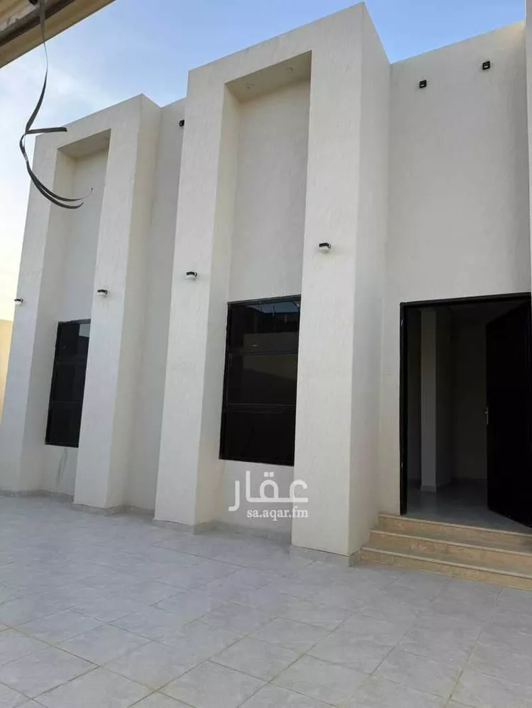 فيلا للبيع في شارع علي بن جدي بن حريول, حي الحائر, مدينة الرياض, منطقة الرياض صورة 2