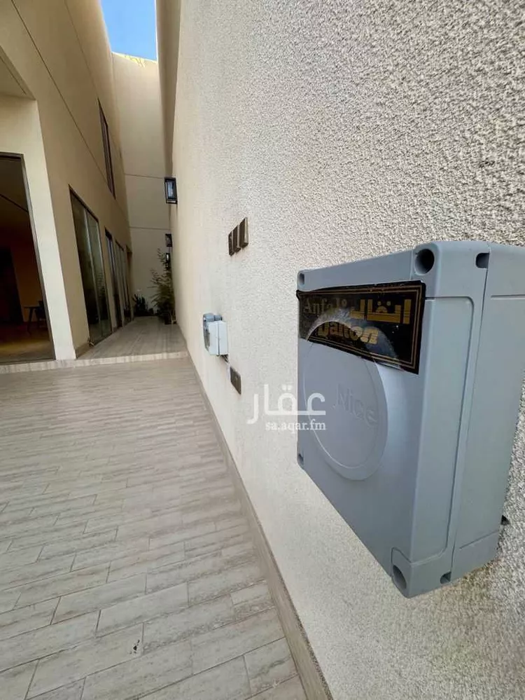 Floor for Sale in Riyadh Al Malqa صورة 4