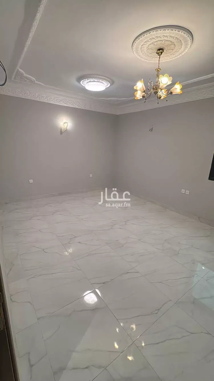 فيلا للإيجار في شارع خلاد بن خالد, حي الورود, مدينة الرياض, منطقة الرياض صورة 3