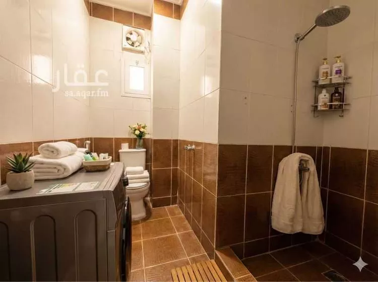 فيلا للإيجار في شارع عين العقيق, حي عين النوى, مدينة ينبع, منطقة المدينة المنورة صورة 2