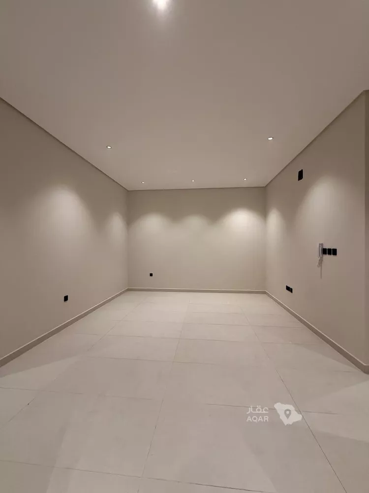 Apartment for Rent in Al Khobar At Tahliyah 5