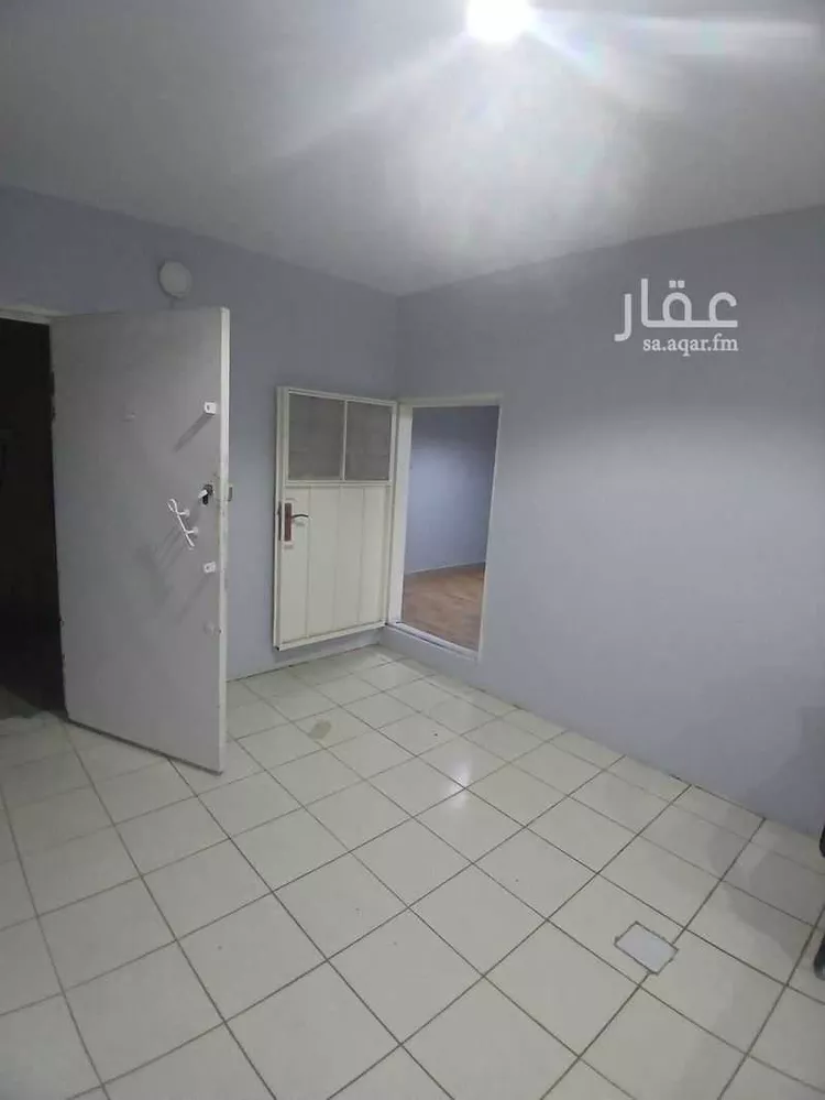 شقة للإيجار في شارع تميم بن أبي الفتوح, حي الروضة, مدينة الرياض, منطقة الرياض صورة 3