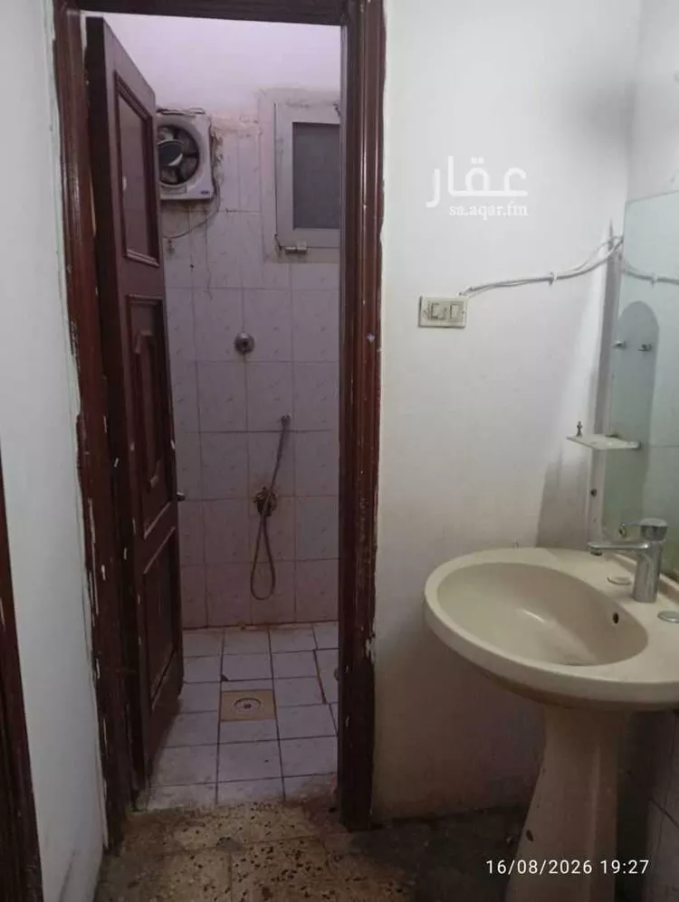 شقة للإيجار في شارع عثمان بن الخصيب, حي الملك فيصل, مدينة الرياض, منطقة الرياض صورة 2