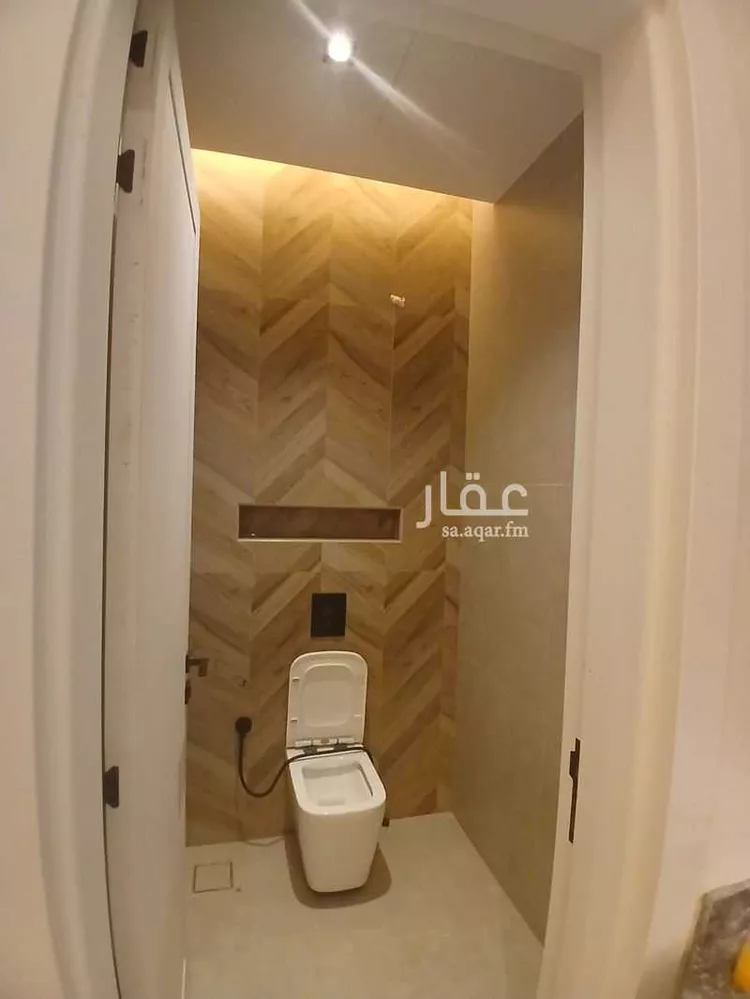 شقة للإيجار في شارع ميناء الاحمدي, حي إشبيلية, مدينة الرياض, منطقة الرياض 9