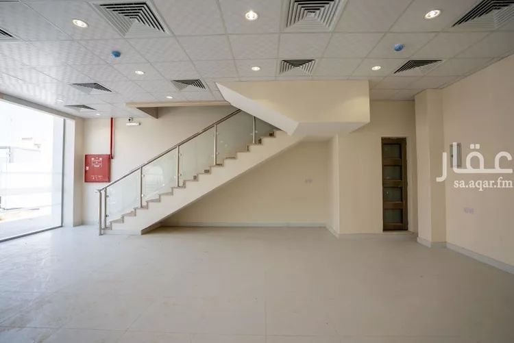 عمارة للإيجار في شارع عمر بن عبدالعزيز, حي الملز, مدينة الرياض, منطقة الرياض 6