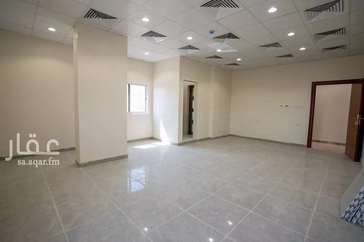 عمارة للإيجار في شارع عمر بن عبدالعزيز, حي الملز, مدينة الرياض, منطقة الرياض 14