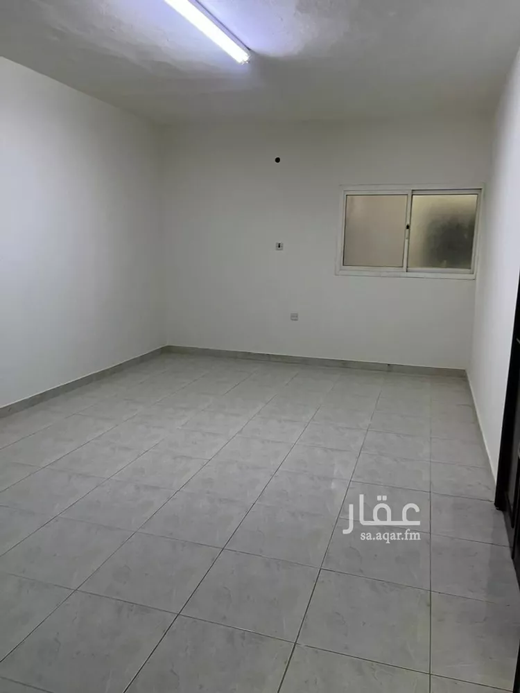 شقة للإيجار في شارع محمد بن مسلمة الأنصاري, حي الملز, مدينة الرياض, منطقة الرياض