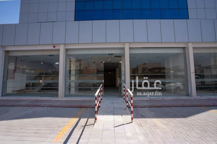 عمارة للإيجار في شارع عمر بن عبدالعزيز, حي الملز, مدينة الرياض, منطقة الرياض صورة 2