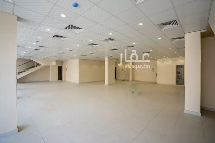 عمارة للإيجار في شارع عمر بن عبدالعزيز, حي الملز, مدينة الرياض, منطقة الرياض صورة 5