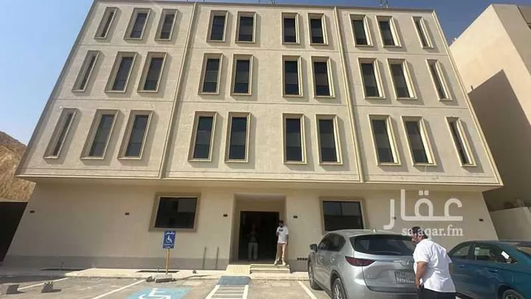 عمارة للإيجار في شارع رصيص, حي العزيزية, مدينة الرياض, منطقة الرياض