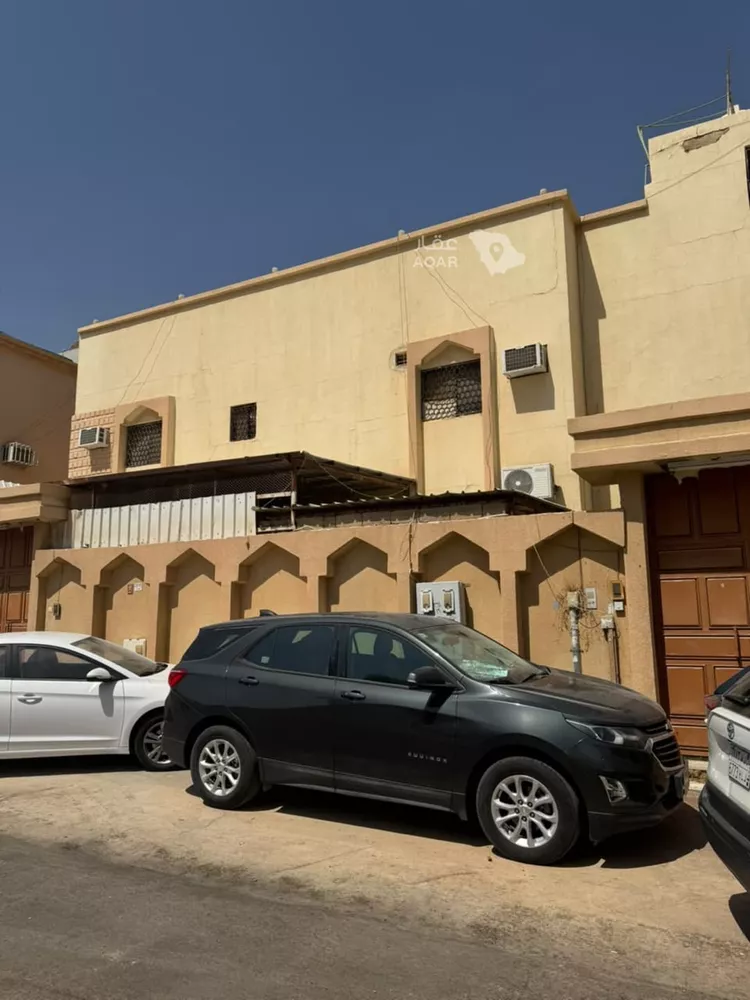 فيلا للبيع في شارع السناني, حي العريجاء الأوسط, مدينة الرياض, منطقة الرياض 2