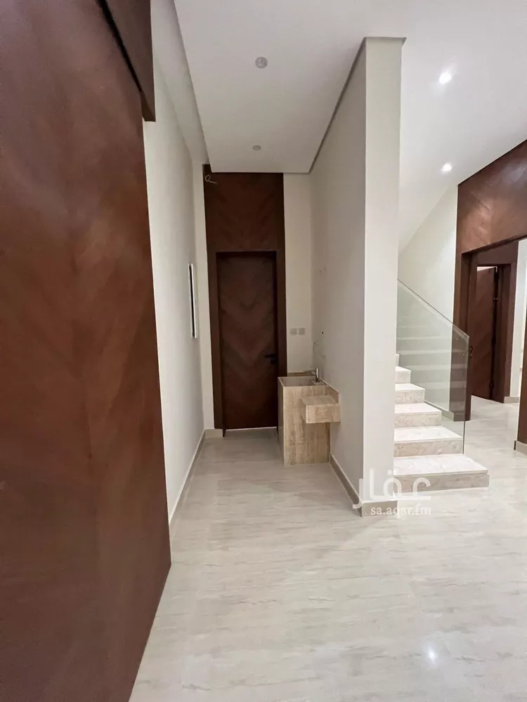فيلا للبيع في شارع نصيب بن رباح, حي الفاروق, مدينة الرياض, منطقة الرياض صورة 4