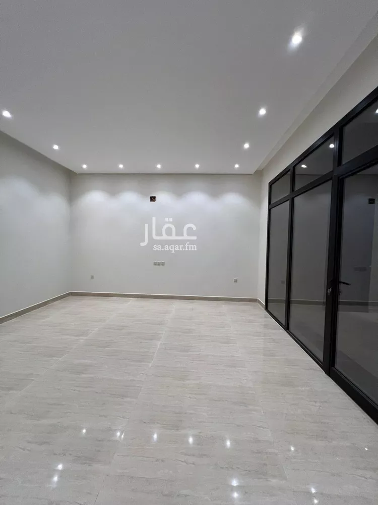 فيلا للبيع في شارع نصيب بن رباح, حي الفاروق, مدينة الرياض, منطقة الرياض صورة 5