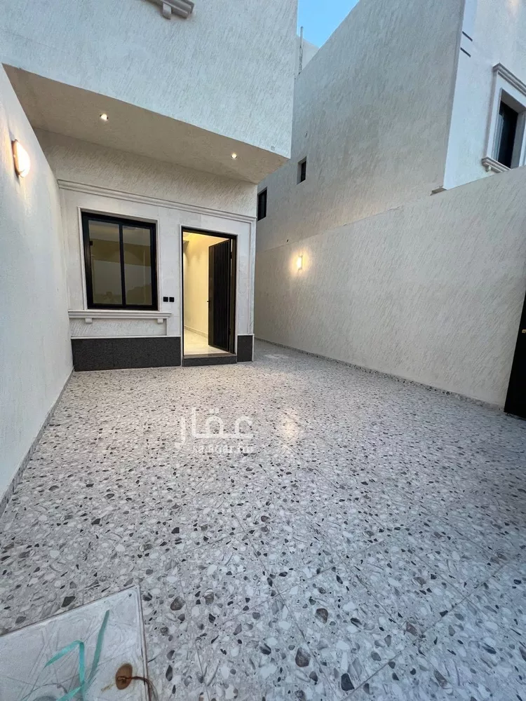 دور للبيع في شارع شيبان بن أبي شيبة, حي الرمال, مدينة الرياض, منطقة الرياض