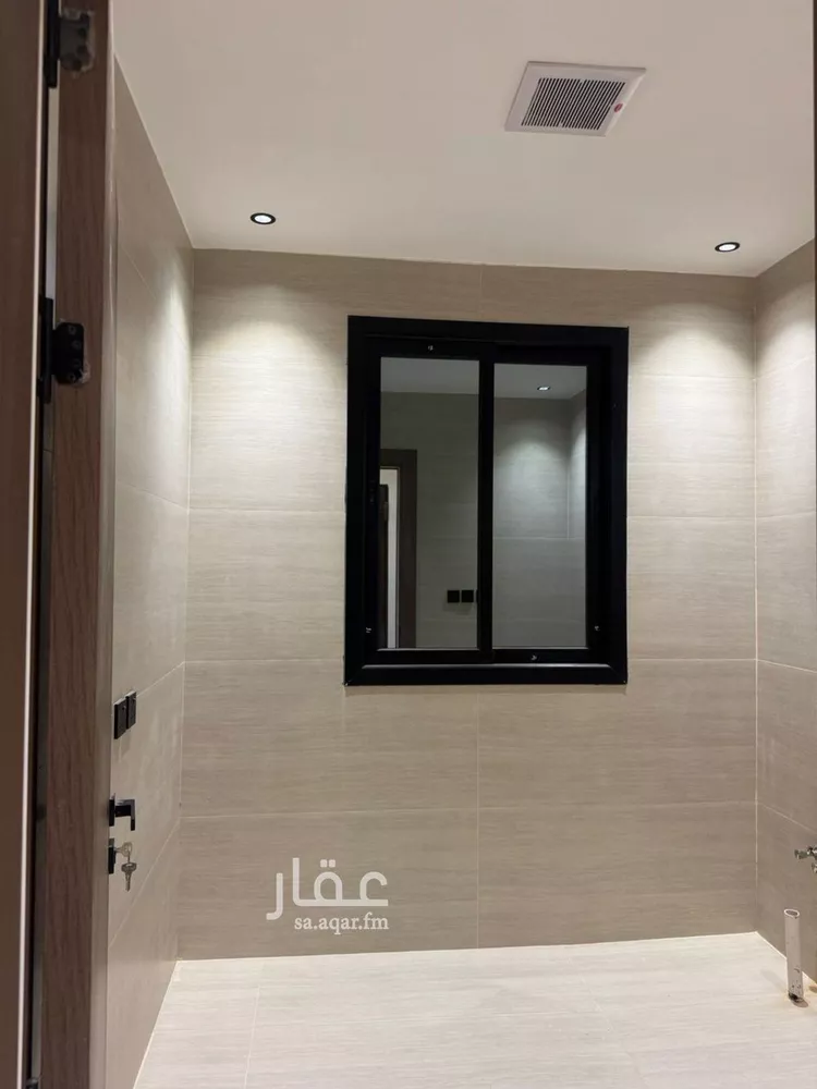Floor for Sale in Riyadh Ad Dar Al Baida صورة 2