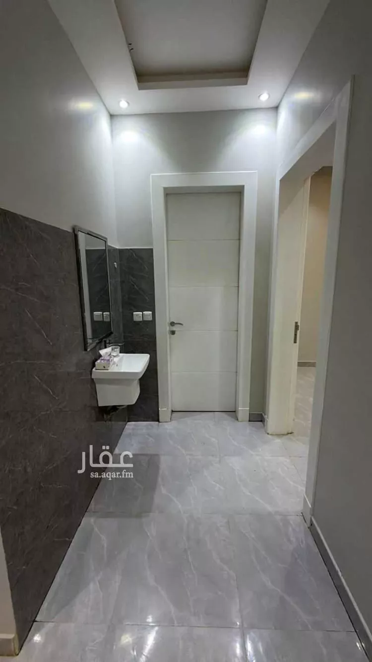 شقة للإيجار في شارع مالك الخدري, حي الجامعة, مدينة ثادق, منطقة الرياض صورة 2