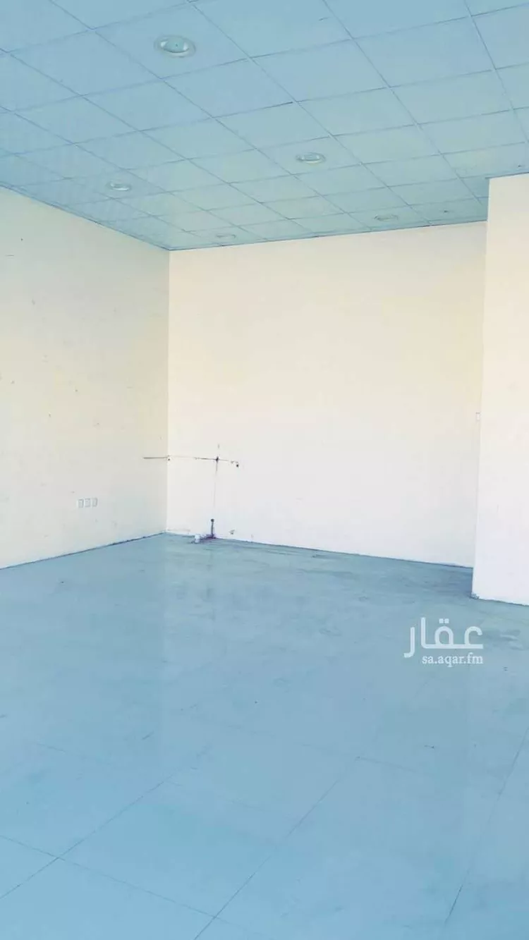 محل للإيجار في شارع تميم بن بشر, حي الحزم, مدينة الرياض, منطقة الرياض صورة 2