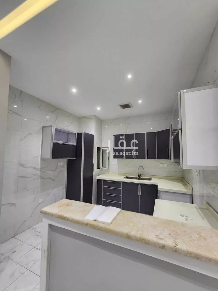 شقة للإيجار في شارع أبو محمد بن نعمه, حي الصواري, مدينة جدة, منطقة مكة المكرمة صورة 3