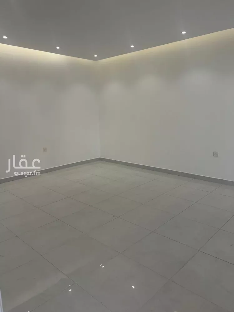 فيلا للإيجار في شارع عبدالله بن أحمد الفاكهي, حي المروج, مدينة الرياض, منطقة الرياض صورة 5