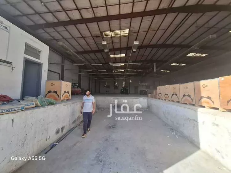 مستودع للإيجار في شارع عز الدين الحسينى, حي الفاروق, مدينة الرياض, منطقة الرياض صورة 3