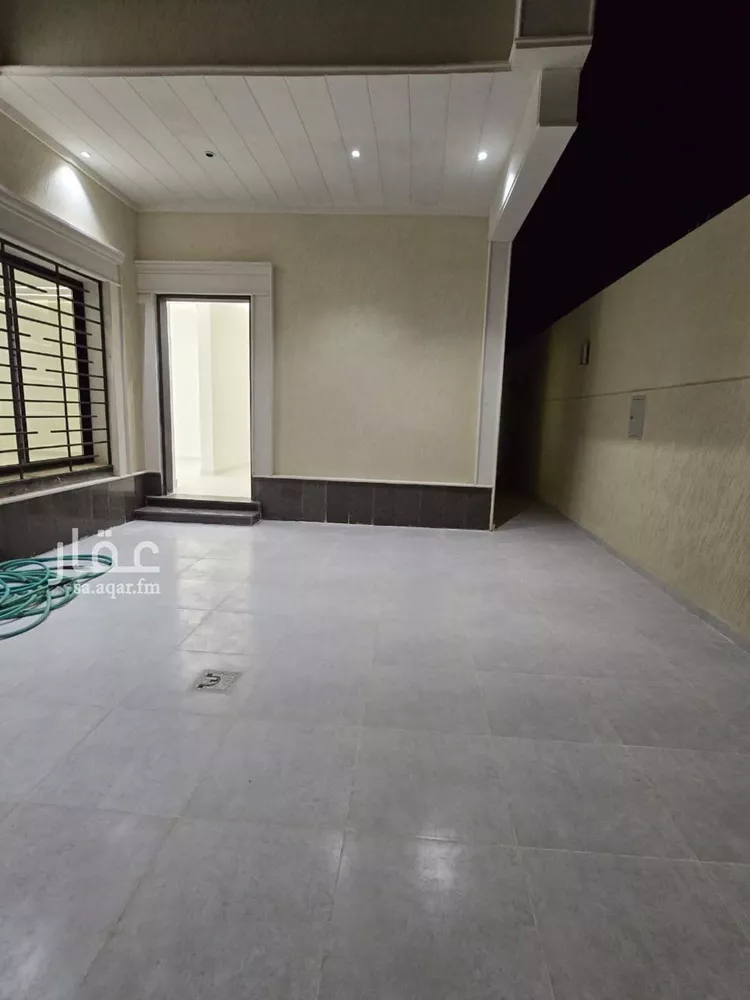 دور للبيع في شارع عثمان الرويني, حي البيان, مدينة الرياض, منطقة الرياض صورة 2