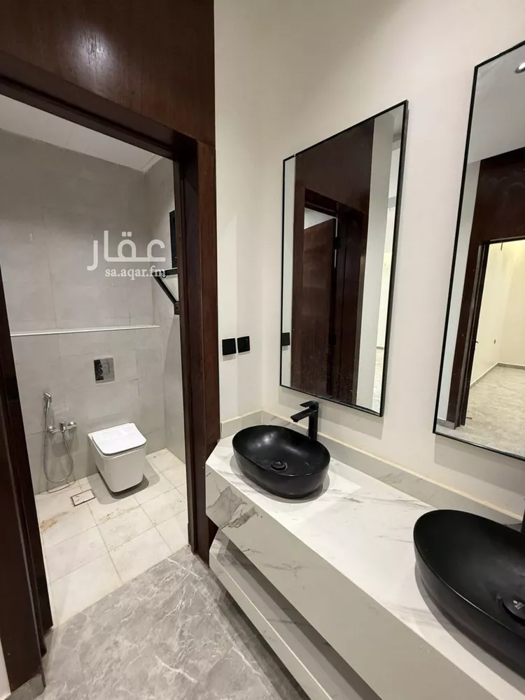 دور للبيع في شارع رقم 92, حي الجنادرية, مدينة الرياض, منطقة الرياض صورة 3