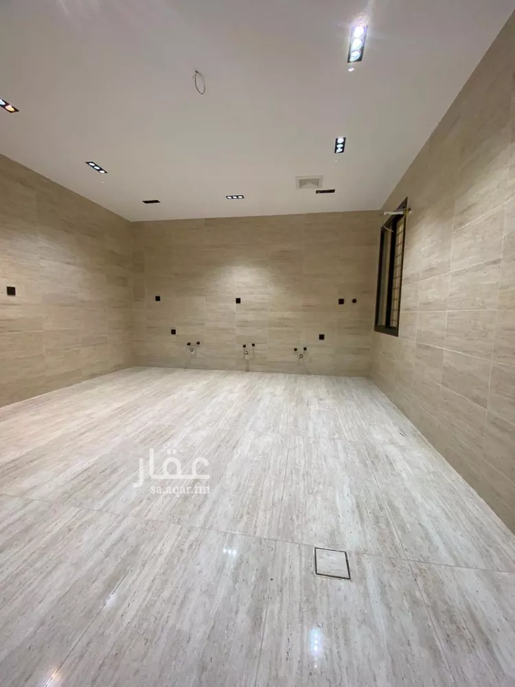 Villa for Sale in Al Jumum Al Ghozaait 10