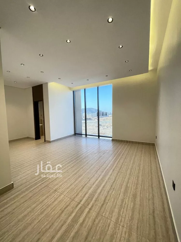 فيلا للبيع في شارع يحيي بن صاعد, حي العكيشية, مدينة مكة المكرمة, منطقة مكة المكرمة صورة 4