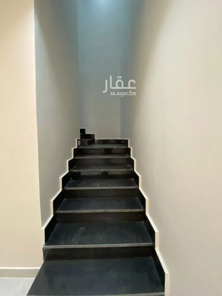 فيلا للبيع في شارع عبدالله ابن حق, حي ريحه, مدينة الطائف, منطقة مكة المكرمة 18