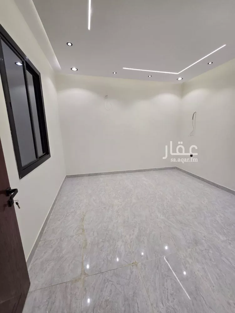 فيلا للبيع في شارع الجامع الاموي, حي الواسط, مدينة الطائف, منطقة مكة المكرمة صورة 3