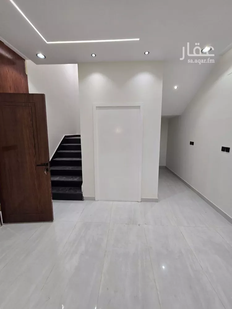 فيلا للبيع في شارع الجامع الاموي, حي الواسط, مدينة الطائف, منطقة مكة المكرمة 12