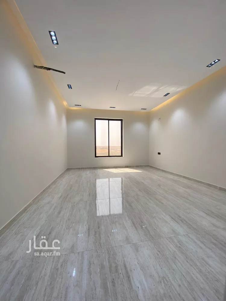 Villa for Sale in Al Jumum Al Ghozaait 11